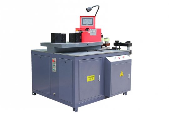 開式數控母線加工機